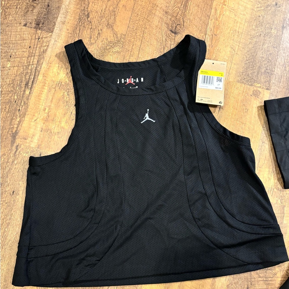 Jordan women’s small bundle NWT Black Jordan Shirt and Tank Set - Picture 7 of 8